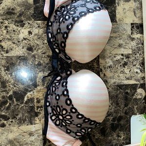 Victoria’s Secret bra